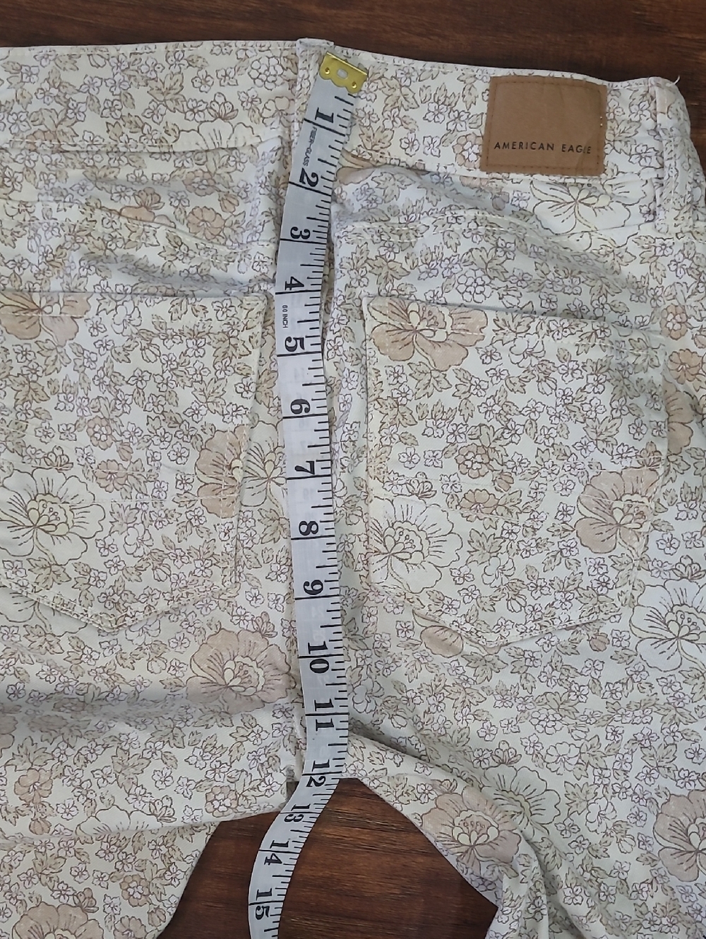 American Eagle Outfitters Floral Button-Up Top in Cream and Beige High Rize 00 - Picture 9 of 11